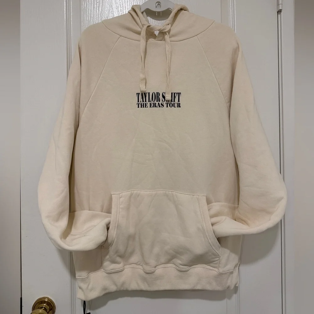Taylor Swift Eras Tour Beige Hoodie Small Oversized Unisex Men’s Fit - Picture 2 of 5